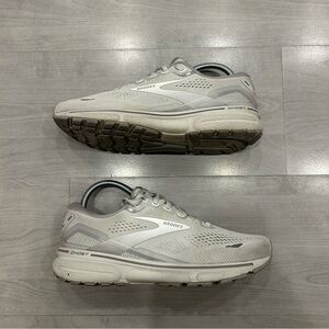 Brooks Womens Ghost 15 1203801B112 Gray Running Shoes Sneakers Women’s 8.5 B